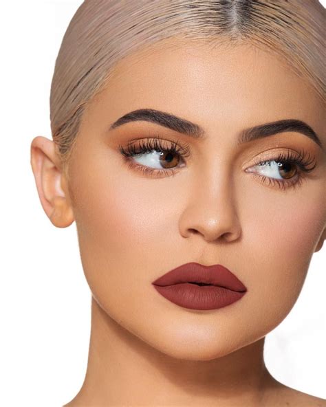 Kylie Jenner Lipstick Kylie Jenner Makeup Look Kylie Jenner Eyebrows Jenner Hair Mattes