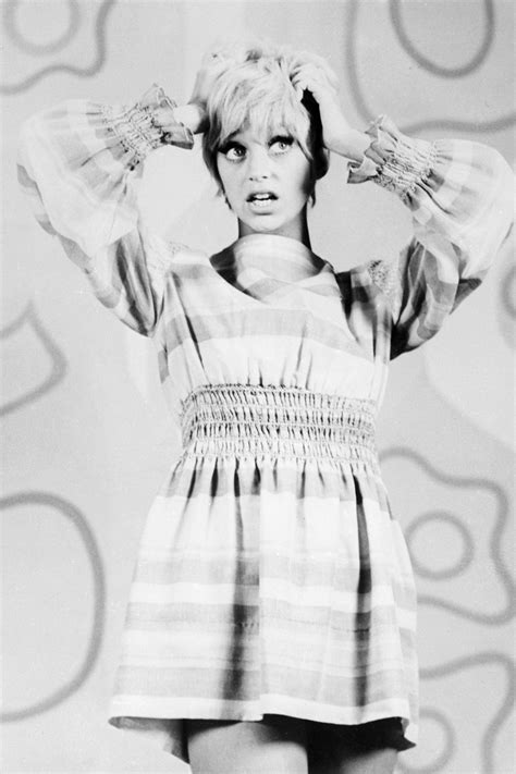Cactus flower is a 1969 american comedy film directed by gene saks and starring walter matthau, ingrid bergman, and goldie hawn, who won an oscar for her performance. 17 Spirited Archive Photos Of A Young Goldie Hawn ...