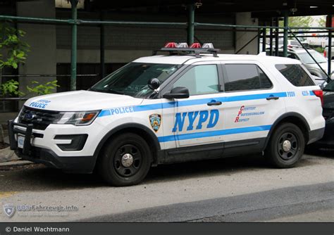 Einsatzfahrzeug Nypd Brooklyn Patrol Borough Brooklyn North