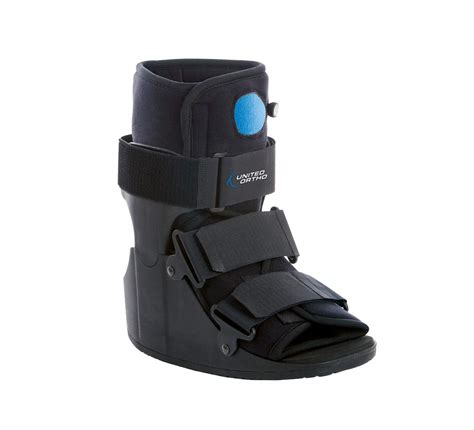Amazon.com: United Ortho Short Cam Walker Fracture Boot ...