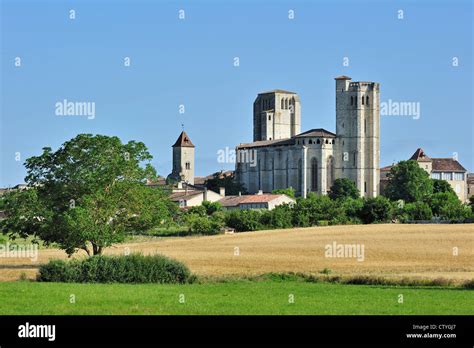 The Gothic St Peters Collegiate Church Collégiale Saint Pierre At