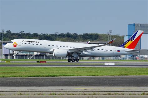 Philippine Airlines Last Airbus A350 900 Xwb F Wzhi Love Flickr