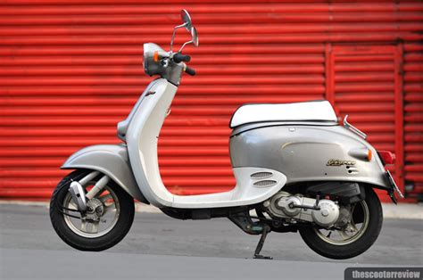 Those engines, by the by, were 50cc radio generator engines that were modified to be able to power the bicycles. Best 50cc Scooters - 2020 Complete Review | ScooterTalk