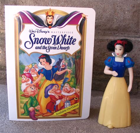 Snow White And The Seven Dwarfs Walt Disney Happy Meal Toy
