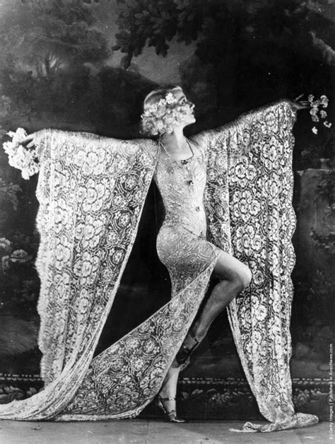 Vintage Burlesque Moulin Rouge Burlesque