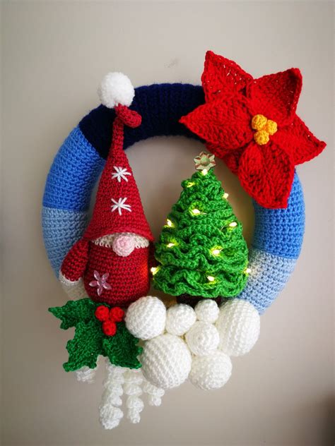 crochet holiday ts crochet christmas wreath unique holiday ts crochet ornaments xmas