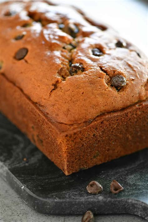 Leaves are changing color, skies are greying, and pumpkin is back. Pumpkin Chocolate Chip Bread - The Gunny Sack