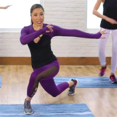 Curtsy Lunge With Kick By Myra S Exercise How To Skimble