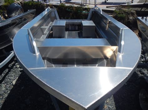 How Much Does A 14ft Aluminum Boat Weight
