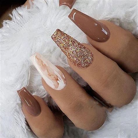 Fall Nails Inspiration For This Autumn Featuring Gel Polish