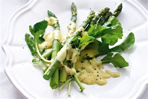 You might also like… best ever dinner party mains Asparagus With Quick Hollandaise Recipe | Dinner party ...