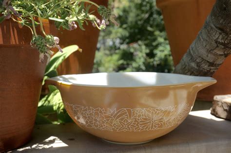 Vintage Pyrex Woodland Mixing Bowl Brown With Lovely Flower Pattern
