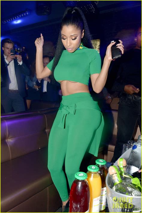 Nicki Minaj Shows Underboob After Performing With Beyonce Photo 3196273 Nicki Minaj Photos