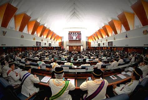 Apatah lagi dalam keadaan darurat yang telah diisytiharkan. Parlimen bersidang hari ini - Malaysia Kita