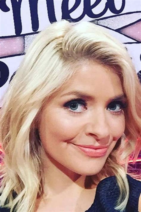 Holly Willoughby Described As Beautiful And Very Sexy As She Goes
