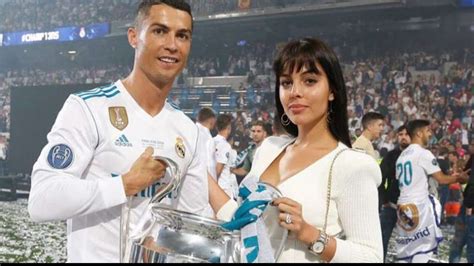 Euro 2020 Meet Portugal Footballer Cristiano Ronaldos Hot And Glamorous Girlfriend Georgina