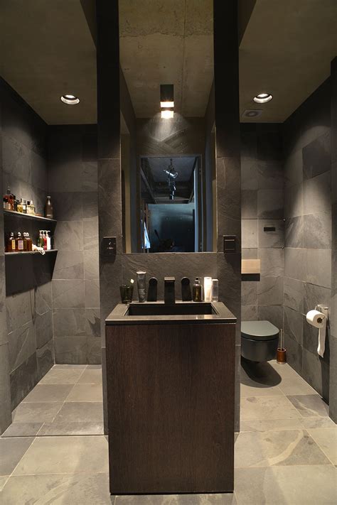 When it comes to home design, masculine touches aren't always easy to find. Квартира в стиле лофт в Киеве | Masculine bathroom design ...