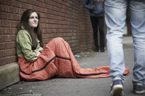 If you think that learning how to hypnotize people is difficult, then think again, it isn't. Many more people sleeping rough