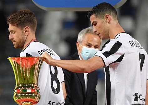 juventus juara coppa italia cristiano ronaldo menangi semua trofi di 3 negara okezone bola