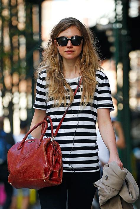 The Best Beauty Looks Of The Week May 11 2015 Imogen Poots Street