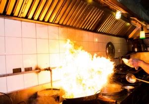 Do's and Don'ts for Putting Out a Grease Fire | Flue Steam