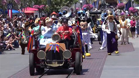 Mickey And Friends Band Tastic Cavalcade At Disneyland — July 18 2019