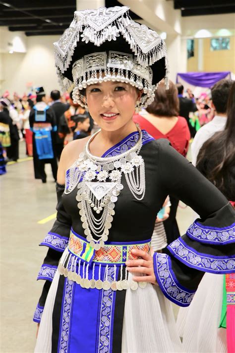 modern-hmong-top-hmong-clothes,-hmong-fashion,-traditional-outfits