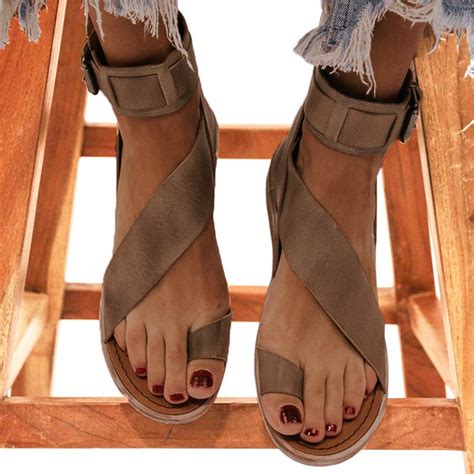 Women Retro Toe Ring Roman Ankle Strap Casual Summer Flat Sandals