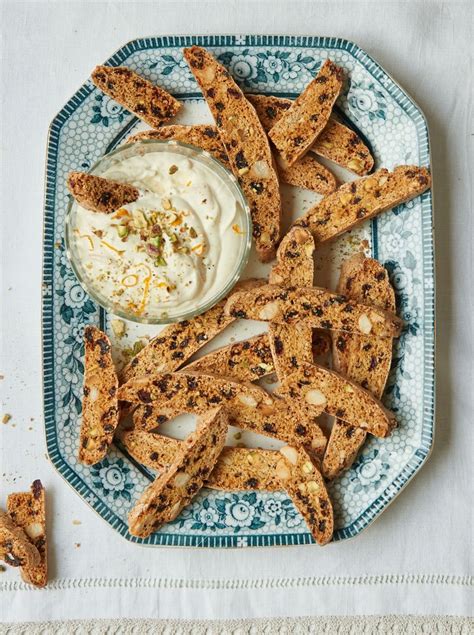 The perfect combo of sweet and salty, this christmas crunch is a super easy dessert that anyone can make. Classic Christmas Recipes by Mary Berry, Delia Smith ...