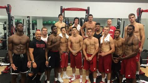 The Entire Wisconsin Men S Basketball Team Looks Better Shirtless Than