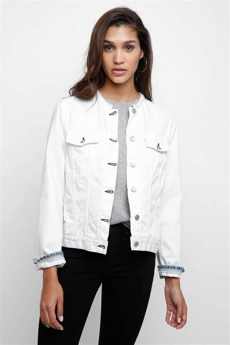 Best 25 White Denim Jackets Ideas On Pinterest White White Denim Jacket Outfit White Denim