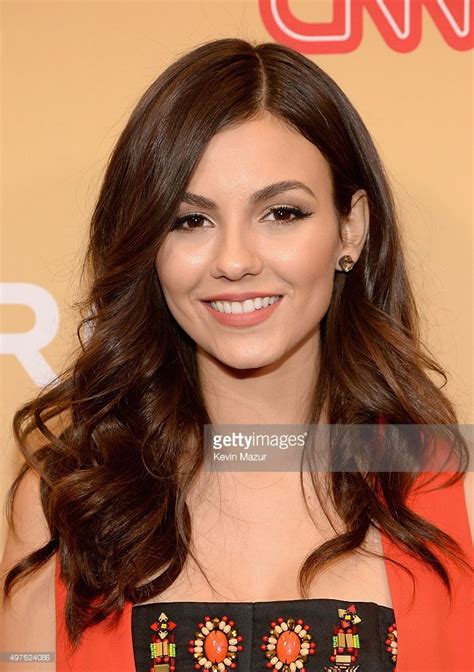 Actress Victoria Justice Attends Cnn Heroes 2015 Backstage At