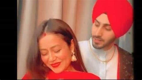 Singer Neha Kakkar Share Romantic Video With Husband Rohanpreet Singh