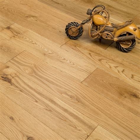 Hillwood 18mm Engineered Wood Flooring Oak Brushed And Lacquered
