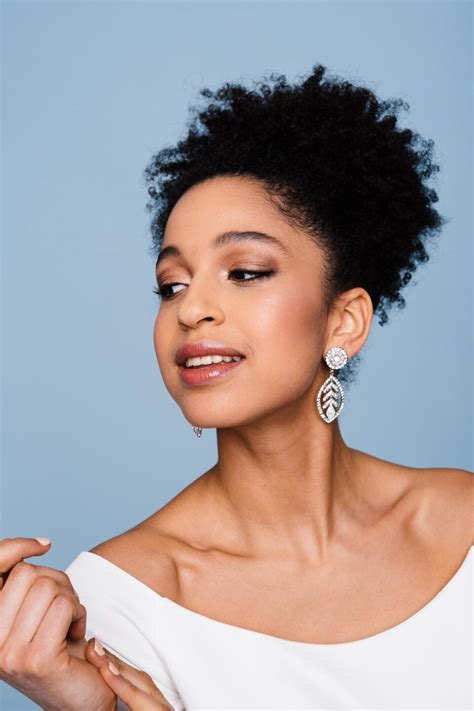 Effectively replacing the ej253, the fb25 engine was a member of subaru's third generation 'fb' boxer engine family which also included the fb20, fa20d, fa20e and fa20f engines. Brautkleid mit U-Boot Ausschnitt & Kurzarm | edel & lässig ...