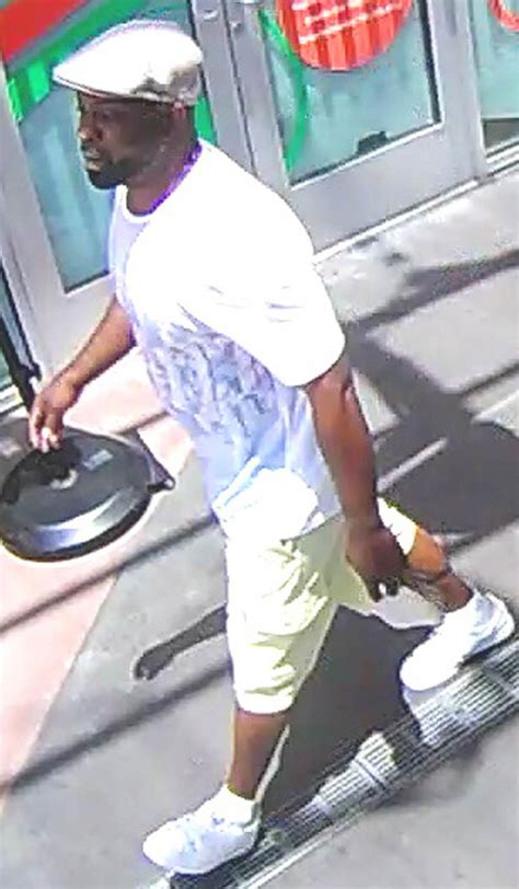 Metro Police seek man who robbed store on Strip - Las Vegas Sun Newspaper