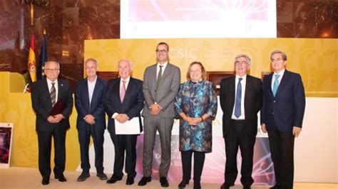 Salvador Aznar Benitah Receives The “premio Fundación Carmen Y Severo