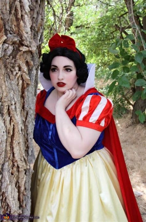 Snow White Costumes Diy 50 Easy Diy Halloween Costume Ideas For Adults Mom And Daughter