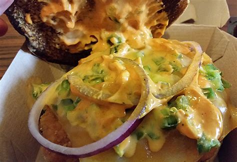 Meet wendy's new jalapeño popper sandwich and salad. Review - Wendy's Jalapeño Fresco Spicy Chicken Sandwich ...