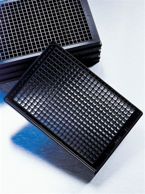 3770 Corning® Cellbind® 384 Well Flat Clear Bottom Black Polystyrene Microplates Low Flange