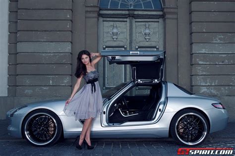 Cars Girls Inden Design Mercedes SLS AMG Katja Runiello GTspirit