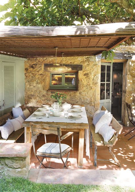 Increíble oportunidad de casa en renta para tu negocio, con uso de suelo comercial, la renta puede ser 100% deducible de impuestos (nota los. Desayunar en el porche en 2019 | Verano | Decoracion porche, Porches rústicos y Comedores terraza