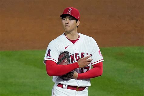Shohei ohtani, nicknamed shotime, is a japanese professional baseball pitcher, designated hitter and outfielder for the los angeles angels. 「初めて投手を入れちゃいます」 大谷翔平の本塁打競争出場を ...