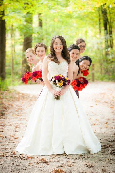 50 Must Have Photos With Your Bridesmaids Wedding Photos