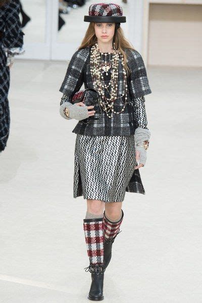 Chanel Fall 2016 Ready To Wear Collection Photos Vogue Fall Fashion