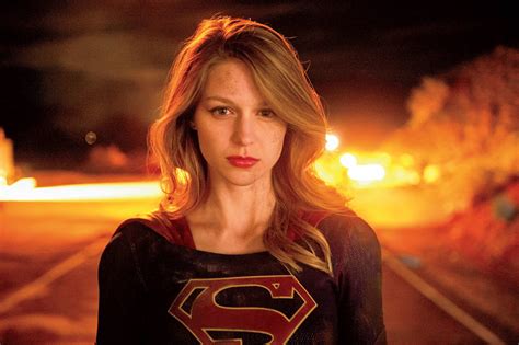 [supergirl] Melissa Benoist R Geekboners