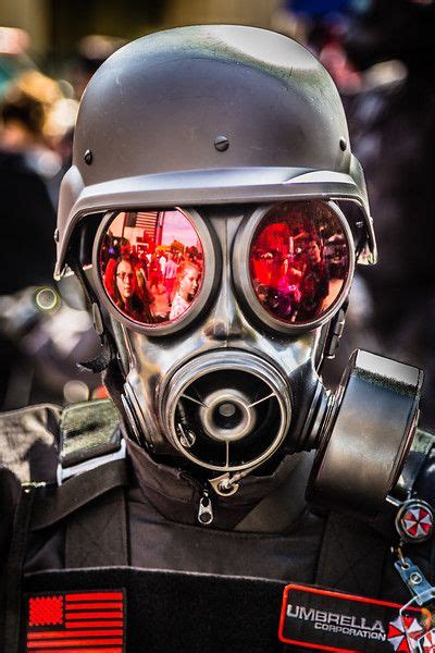 Resident Evil Hunk Resident Evil Cosplay Gas Mask Art Masks Art Zombie Crawl Post
