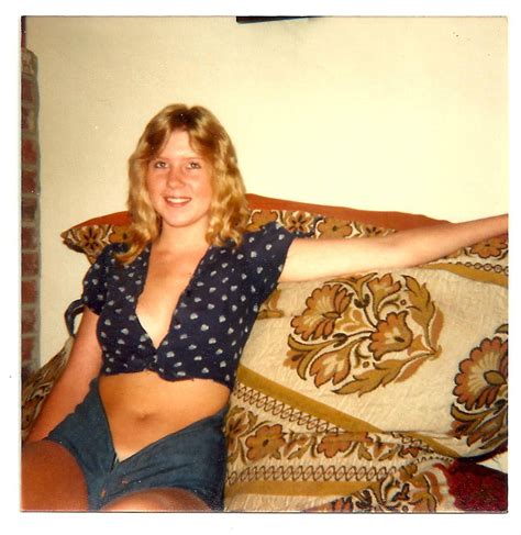 Vintage 70s Original Photo Sexy Amateur Girl Sexy Pose At