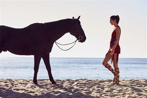 Kendall Jenner Is Ever The Equestrian For Longchamp Fashion Clash