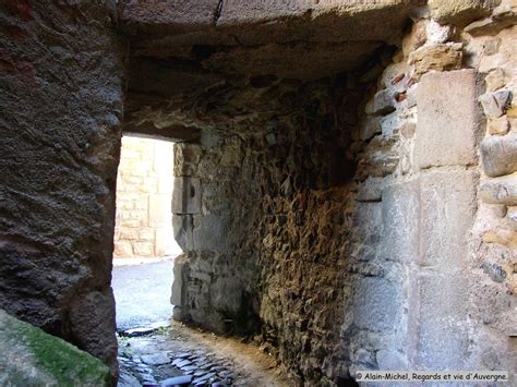 Popular places to visit nearby include montpeyroux at 4 km and. Regards et Vie d'Auvergne: Sauvagnat Sainte-Marthe, Puy-de ...